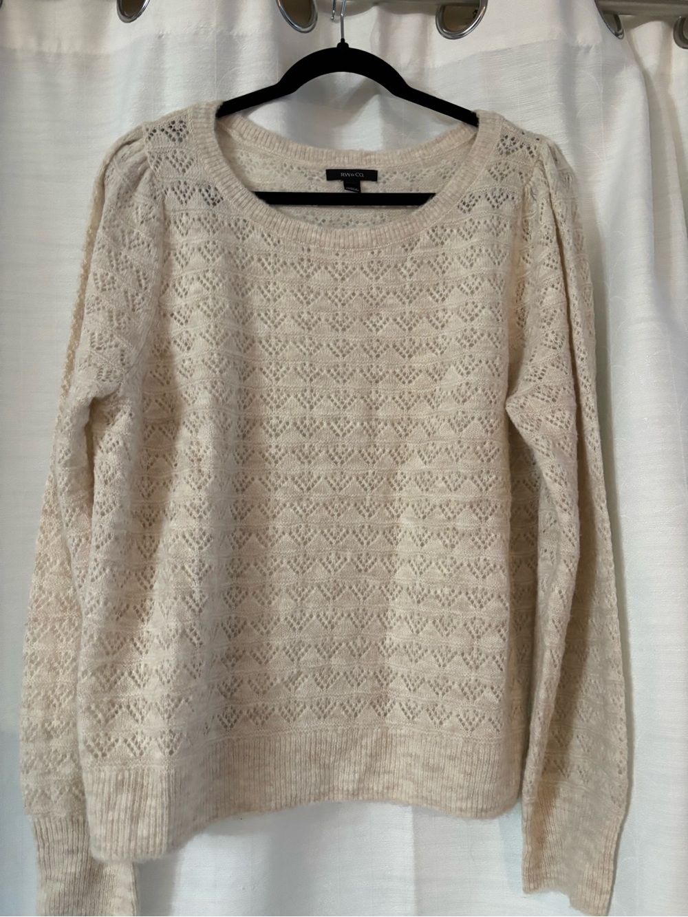 RW&CO. Cream / Biege pointelle Knit Scoop-Neck Sweater
